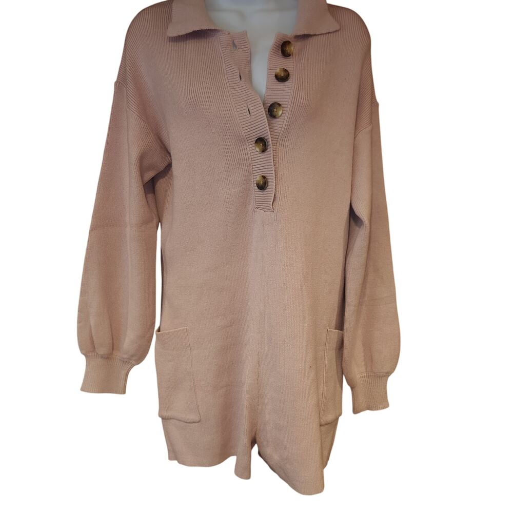 NWOT Light Pink Sweater Long Bell Sleeved Shorts‎ Romper One Piece Sz Small